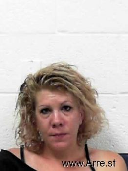 Julia Nellmarie Wickline Mugshot