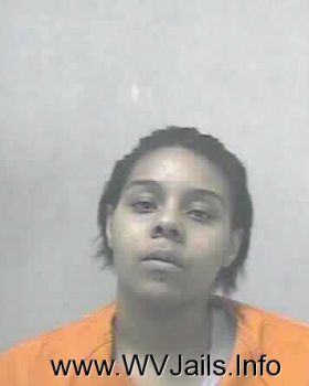 Juterra Lynette Lindsay Mugshot