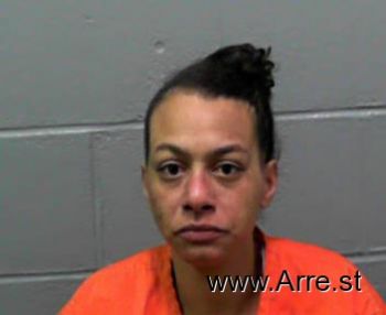 Lakesha Pearl Mcatee Mugshot