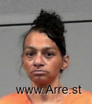 Lakesha Pearl Mcatee Mugshot