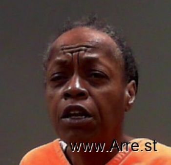 Lashawnda Renee Saunders Mugshot