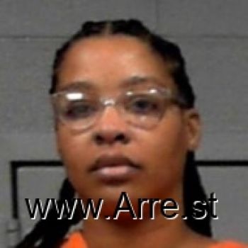 Latiesha Michelle Meade Mugshot