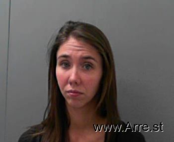 Laura Danielle Thompson Mugshot