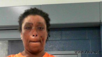 Renita Chenelle Trigg Mugshot