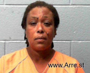 Renita Chenelle Trigg Mugshot