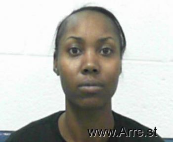 Shaquanne Yvonne Jordan Mugshot