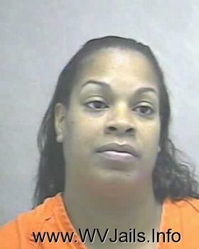 Yarletta Joann Santiago Mugshot