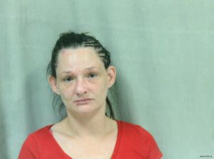 Amanda Saunders Arrest Mugshot