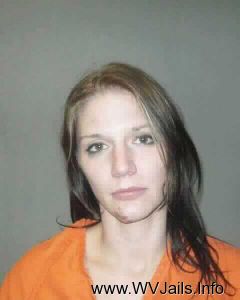  Amanda Snyder Arrest Mugshot