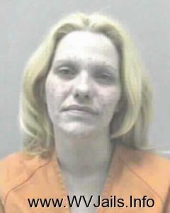 Anna Lloyd Arrest Mugshot