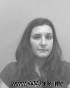 Danielle Vinka Arrest Mugshot