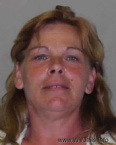 Dreama Elswick Arrest Mugshot