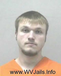 Johnathan Mcglothlin Arrest Mugshot