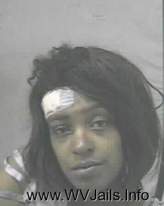 Latisha Sayles Arrest Mugshot