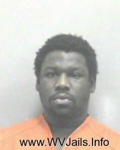 Linniel Hilliard Arrest Mugshot