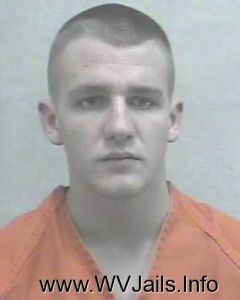  Lucas Isner Arrest