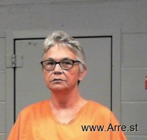 Traci Oneil Arrest Mugshot