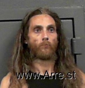 Travis Dingess  Jr. Arrest Mugshot