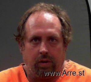 Travis Postlethwait Arrest Mugshot