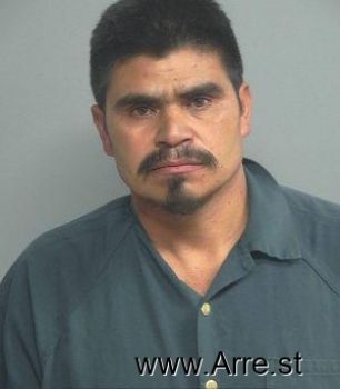 Andres  Flores Mugshot