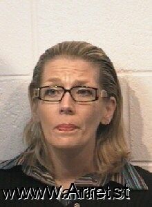 Shari Giles Arrest Mugshot